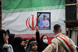 پیکر پاک و مطهر ۱۱ شهید ناوشکن دنا در بندرعباس تشییع می‌شود