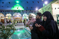 امام‌زادگان امروز مراکز فرماندهی معنوی کشور هستند