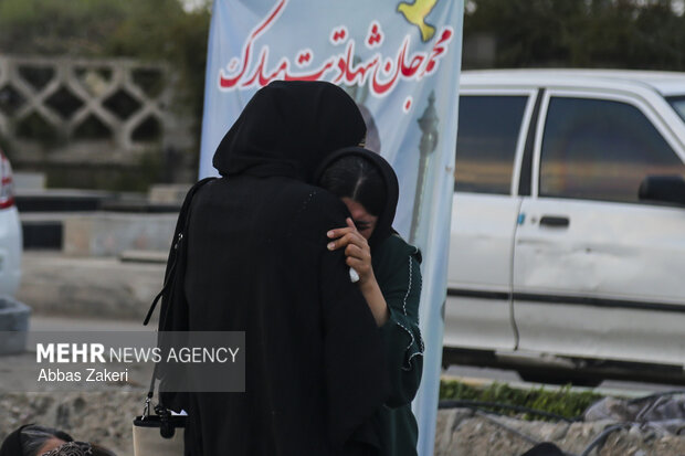 آخرین پنجشنبه سال در کنار شهدای دانش آموز میناب