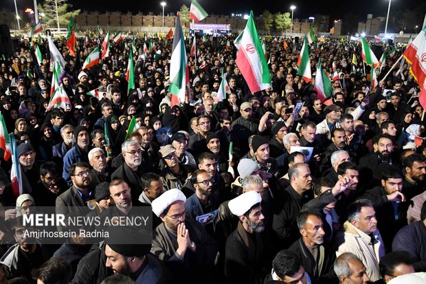 مراسم وداع با پیکر شهید فرهاد زارعی