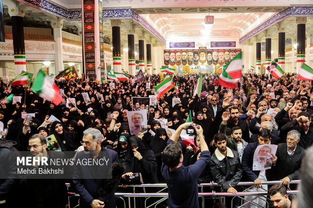 مراسم بزرگداشت دکتر شهید علی مطهری در حرم بانوی کرامت