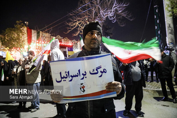 اجتماع هیئات مذهبی مشهد در بیعت با رهبر انقلاب