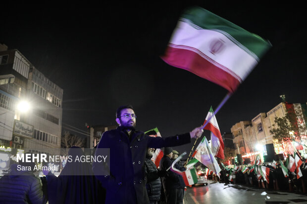 اجتماع هیئات مذهبی مشهد در بیعت با رهبر انقلاب