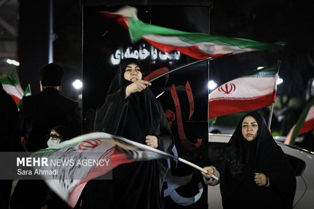 اجتماع هیئات مذهبی مشهد در بیعت با رهبر انقلاب