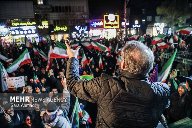 اجتماع هیئات مذهبی مشهد در بیعت با رهبر انقلاب