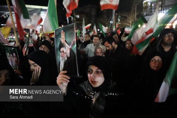 اجتماع هیئات مذهبی مشهد در بیعت با رهبر انقلاب