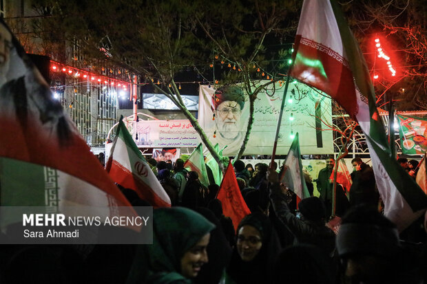 اجتماع هیئات مذهبی مشهد در بیعت با رهبر انقلاب