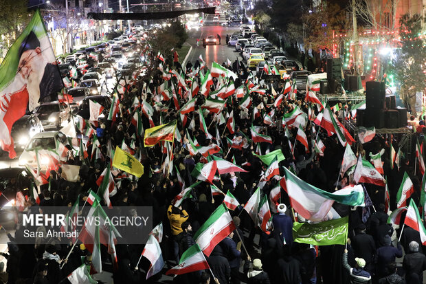اجتماع هیئات مذهبی مشهد در بیعت با رهبر انقلاب