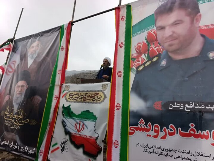 پیکر شهید «یوسف درویشی» در کوهدشت به خاک سپرده شد