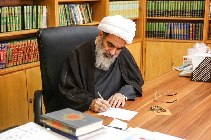 بیانیه آیت‌الله فاضل لنکرانی در تقدیر از مواضع دینی و انسانی پاپ