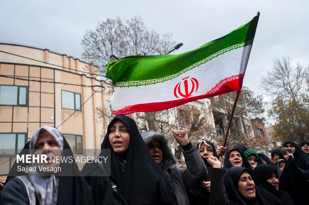 تشییع شهید «وحید لطفی ندائی» در همدان