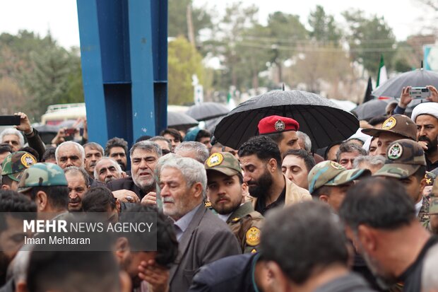 تشییع باشکوه شهدای ناو دنا در کرمانشاه 1