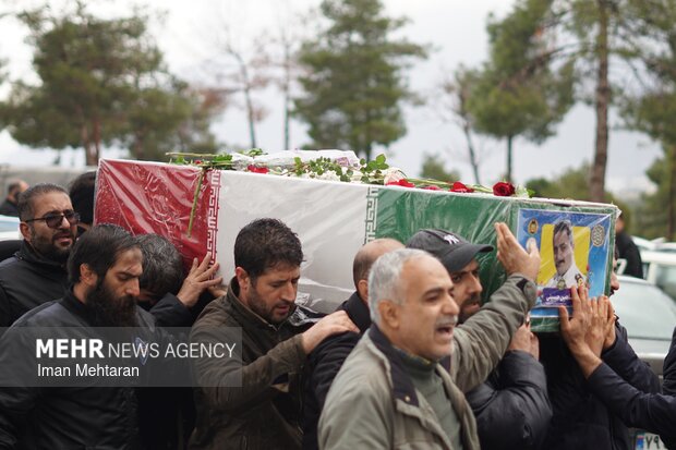 تشییع باشکوه شهدای ناو دنا در کرمانشاه 1