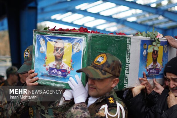 تشییع باشکوه شهدای ناو دنا در کرمانشاه 1