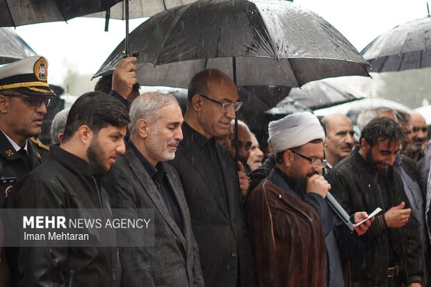 تشییع باشکوه شهدای ناو دنا در کرمانشاه 1