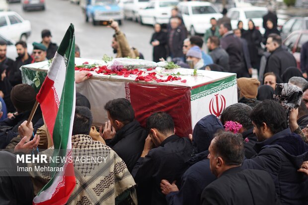 تشییع باشکوه شهدای ناو دنا در کرمانشاه 1