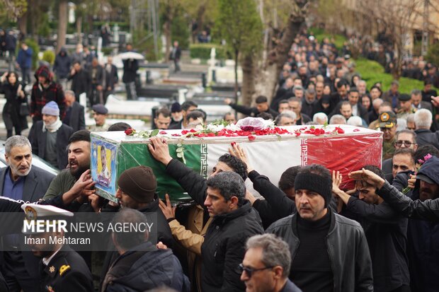 تشییع باشکوه شهدای ناو دنا در کرمانشاه 1