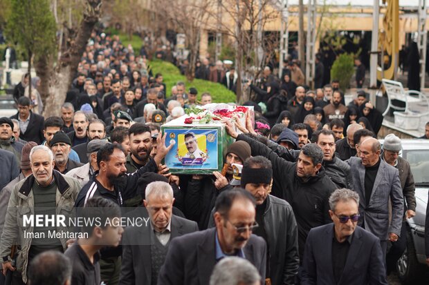 تشییع باشکوه شهدای ناو دنا در کرمانشاه 1