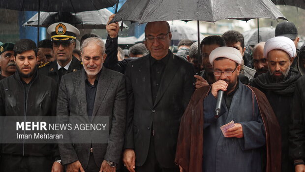 تشییع باشکوه شهدای ناو دنا در کرمانشاه 1