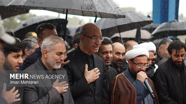 تشییع باشکوه شهدای ناو دنا در کرمانشاه 1