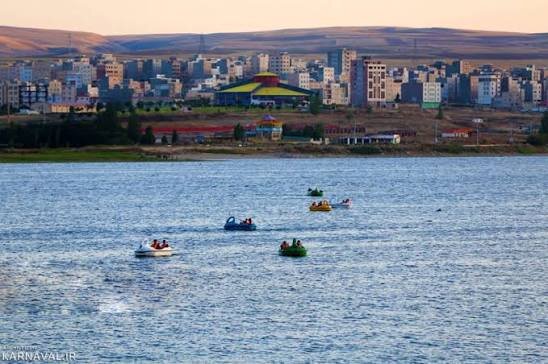 جریان زندگی در خیابان‌های شهر اردبیل؛ روایتی از امید و پایداری