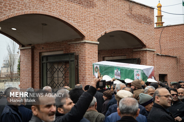 تشییع پیکر شهدای ناو دنا در گرگان