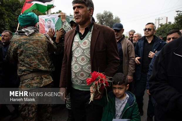 تشییع پیکر شهدای ناو دنا در گرگان