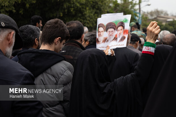 تشییع پیکر شهدای ناو دنا در گرگان