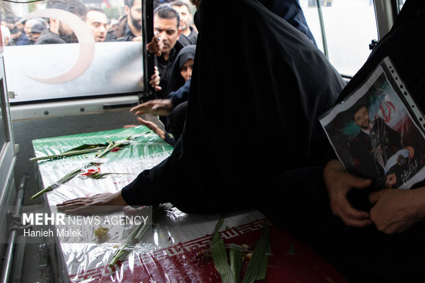 تشییع پیکر شهدای ناو دنا در گرگان