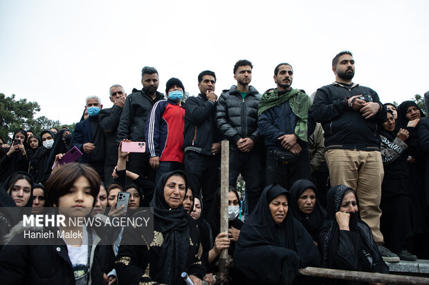 تشییع پیکر شهدای ناو دنا در گرگان