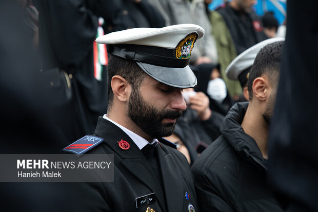 تشییع پیکر شهدای ناو دنا در گرگان