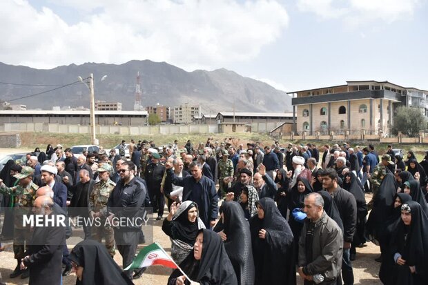 تشییع پیکر شهدای جنگ تحمیلی رمضان در لرستان
