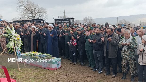 تشییع پیکر شهدای جنگ تحمیلی رمضان در لرستان