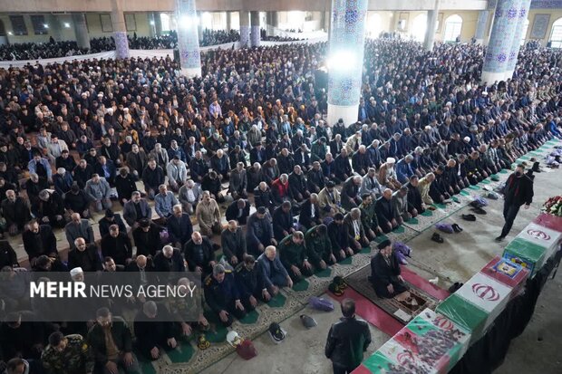 تشییع پیکر شهدای جنگ تحمیلی رمضان در لرستان