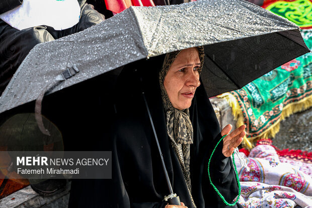 لحظه تحویل سال در میدان انقلاب اسلامی تهران