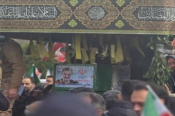 بدرقه «سردار نائینی» روی شانه کاشانی‌ها؛سخنگوی سپاه در کاشان آرام گرفت