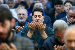 اقامه نماز عید فطر در کازرون