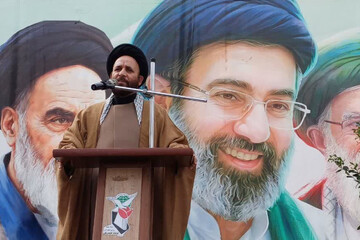 جوانان انقلابی روایت فتح و پیروزی را تبیین کنند
