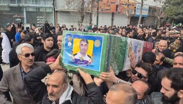 پای صحبت‌های خانواده شهید ناوبان یکم احمد قدرتیان