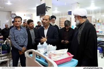 مسئولان دشتی از تلاش کادر درمان در بیمارستان شهرستان تقدیر کردند