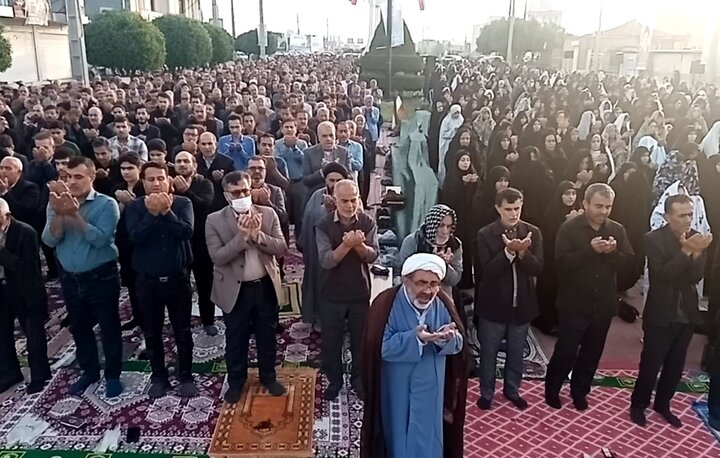 نماز عید سعید فطر در آب‌پخش