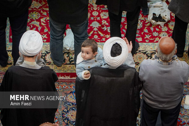 اقامه نماز عید سعید فطر در حرم شاهچراغ(ع)