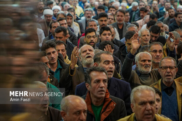 اقامه نماز عید سعید فطر در حرم شاهچراغ(ع)