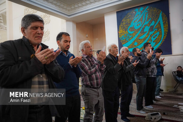 اقامه نماز عید سعید فطر در حرم شاهچراغ(ع)