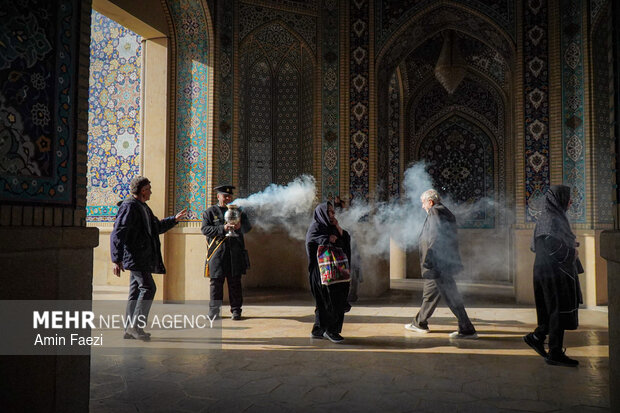 اقامه نماز عید سعید فطر در حرم شاهچراغ(ع)