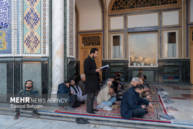 اقامه نماز عید فطر در حرم امام رضا(ع)
