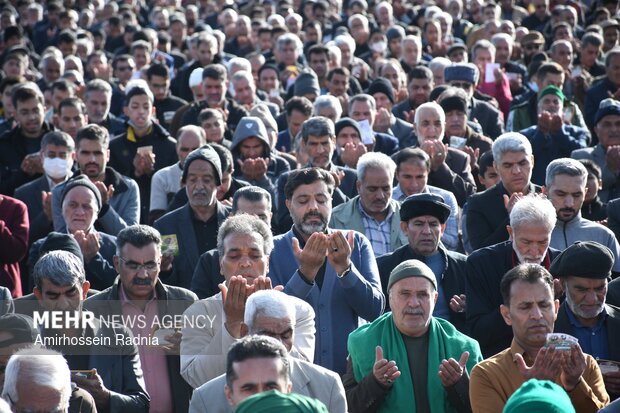 اقامه نماز عید سعید فطر در بیرجند