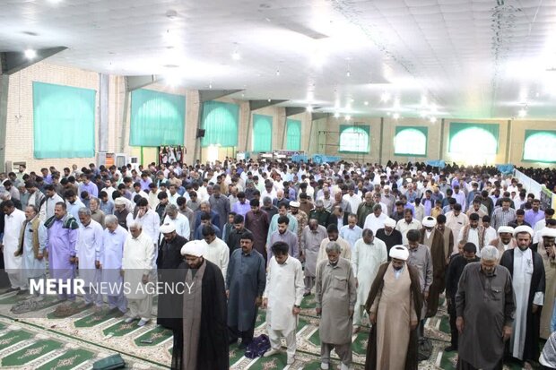 اقامه نماز عید فطر در شهرستان دلگان