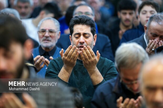 اقامه نماز عید فطر در کازرون