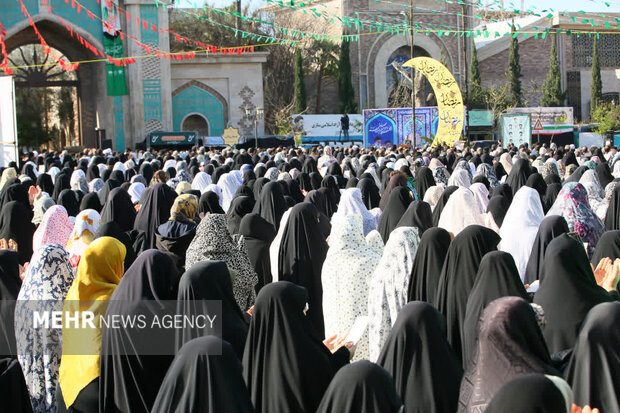 اقامه نماز عید سعید فطر در ساری